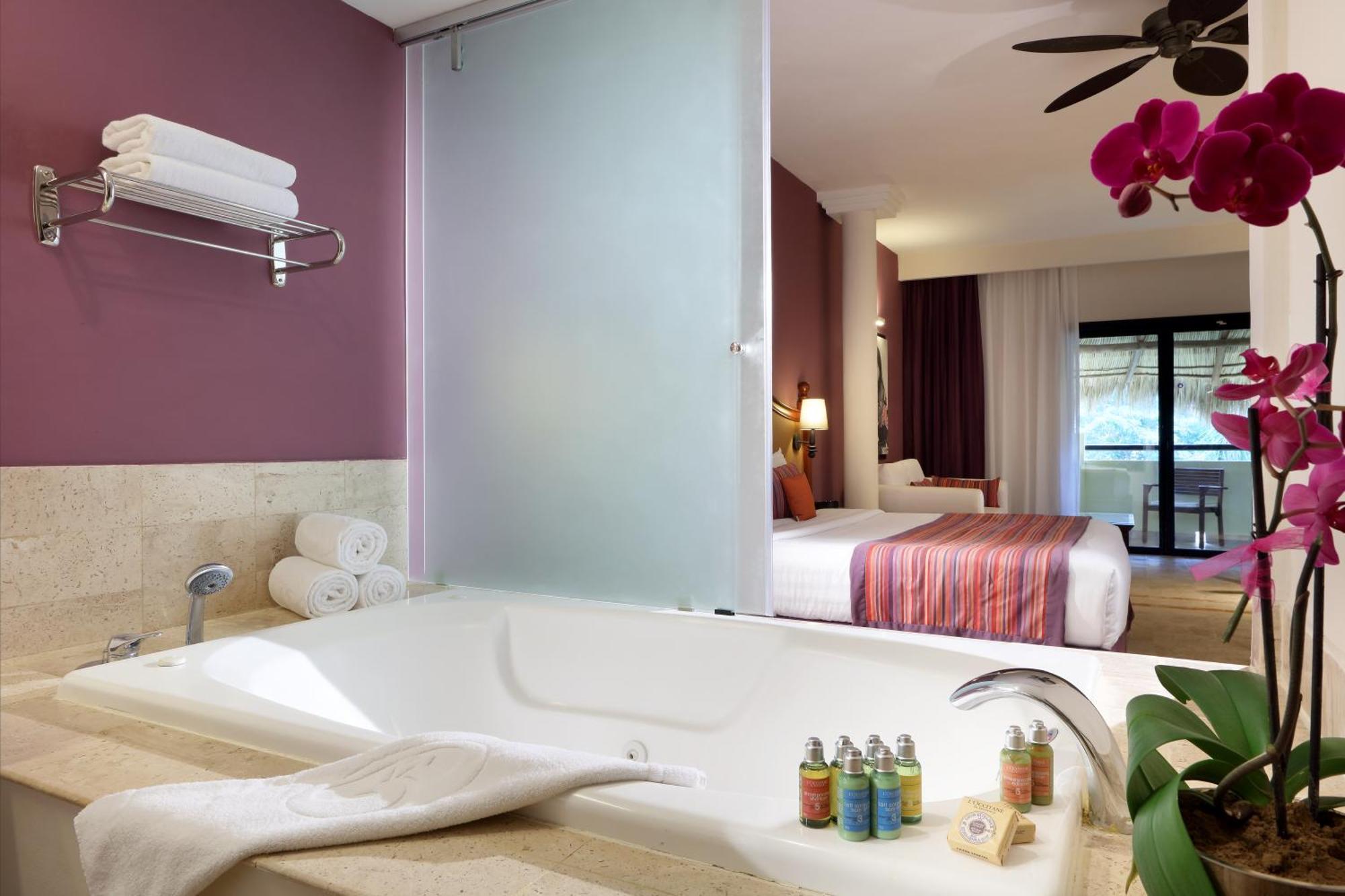 Family Selection At Grand Palladium Vallarta Resort & Spa بونتا مِيتا المظهر الخارجي الصورة