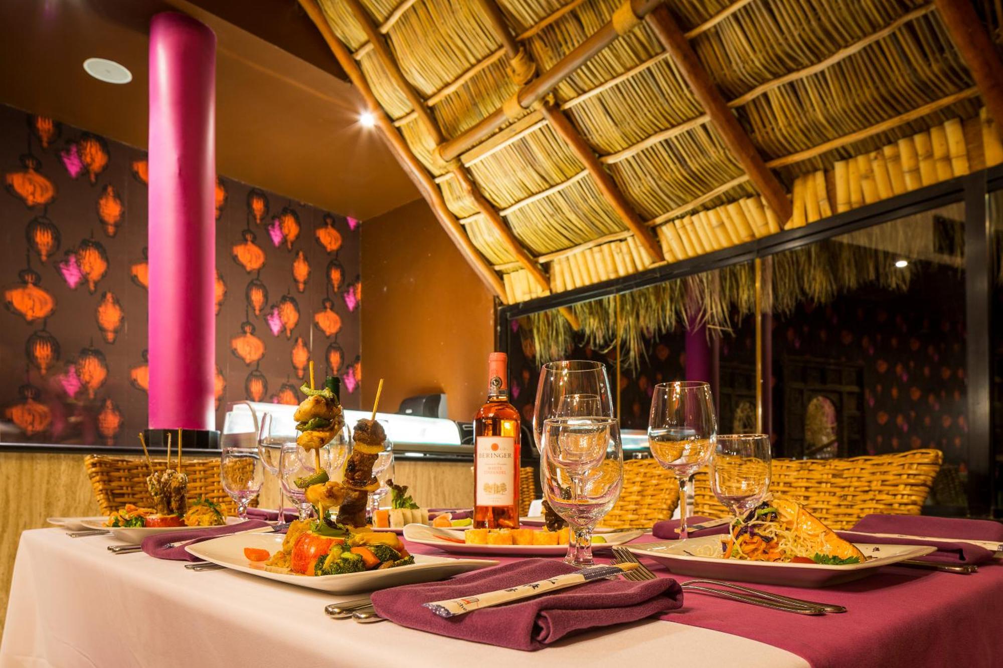 Family Selection At Grand Palladium Vallarta Resort & Spa بونتا مِيتا المظهر الخارجي الصورة
